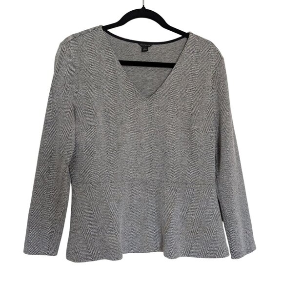 ANN TAYLOR Grey V-Neck Flared Hem Sweater Women's Size M - Picture 1 of 4